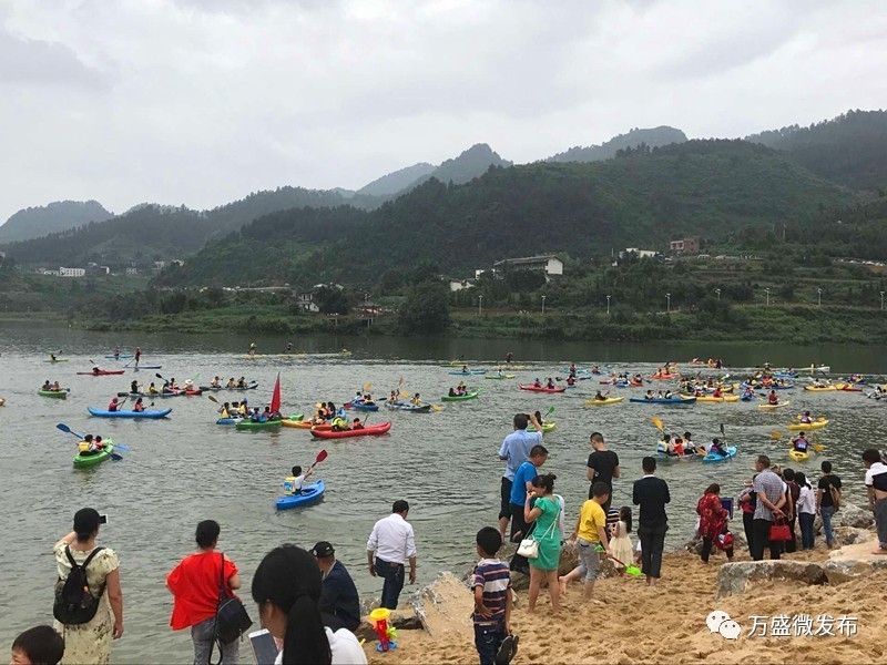 【旅游】万盛板辽金沙滩今日开园,浪漫风情引万人畅游!