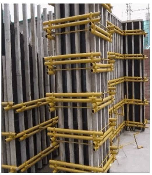 柱,梁,板模板安装    【要点】 模板安装中支撑体系,安装和加固方法