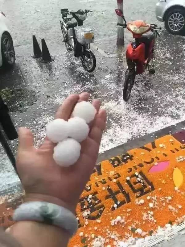 繁峙大雨 冰雹