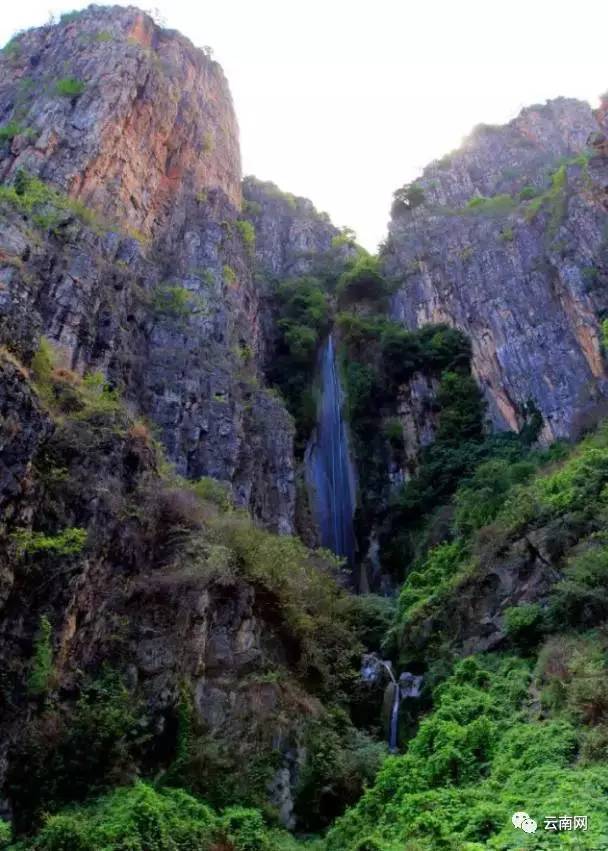 东川牯牛寨山