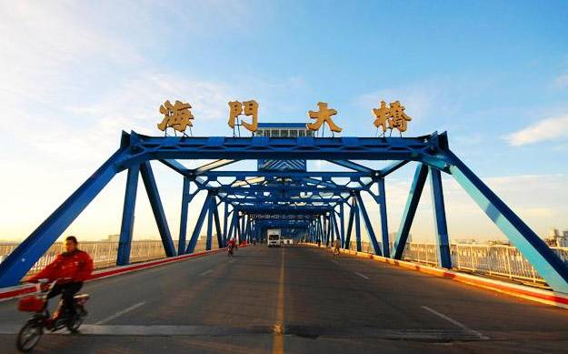 滨海新区政府回复:目前塘沽城投集团正在研究海门大桥机械设备维修