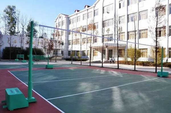 广州市学校体育设施向社会开放,怎么看?