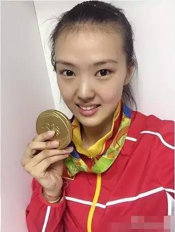 我院2015级本科生,中国女子排球队运动员张常宁在里约奥运会获得冠军