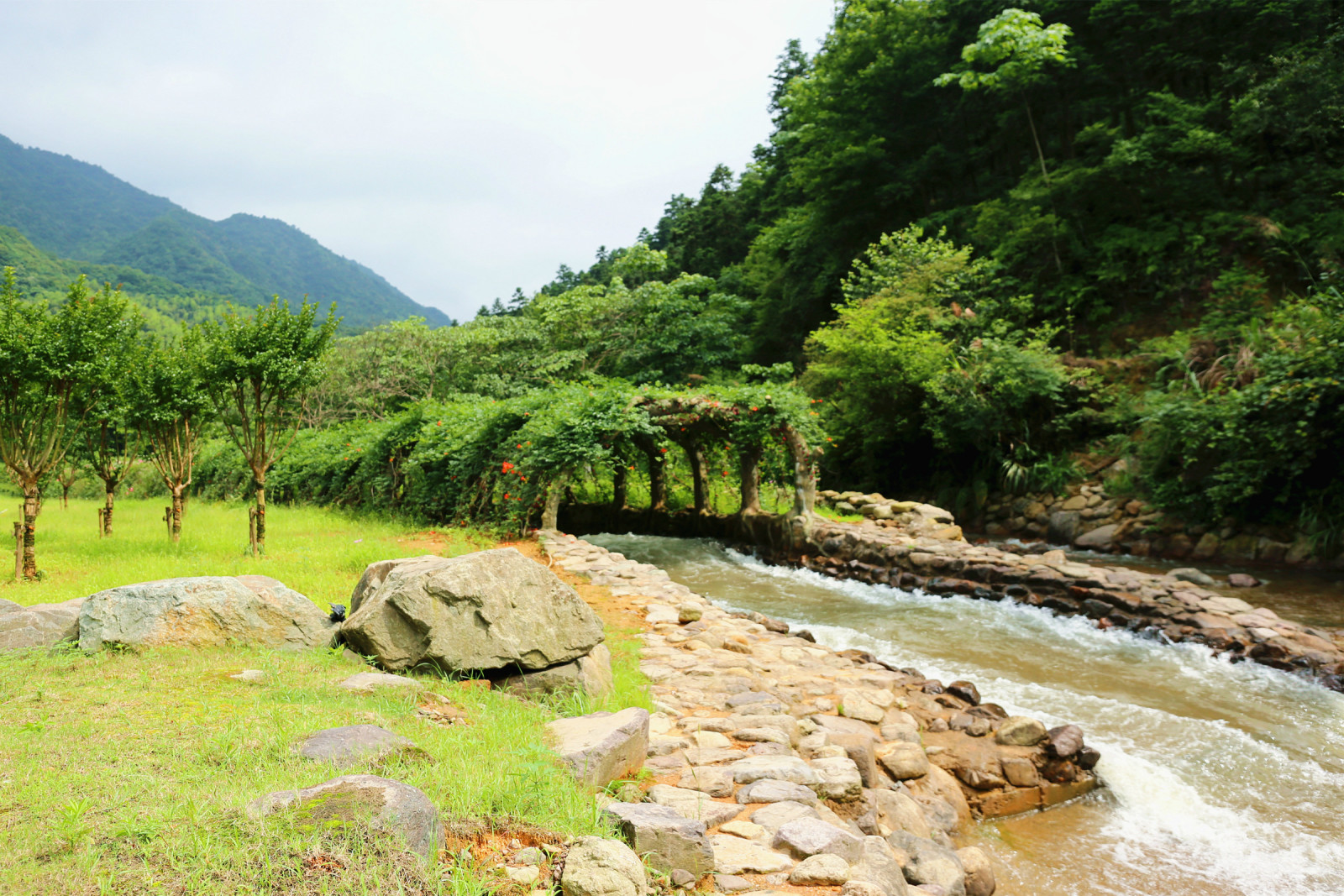 原创圣井山奇幻漂流,畅享夏日狂欢