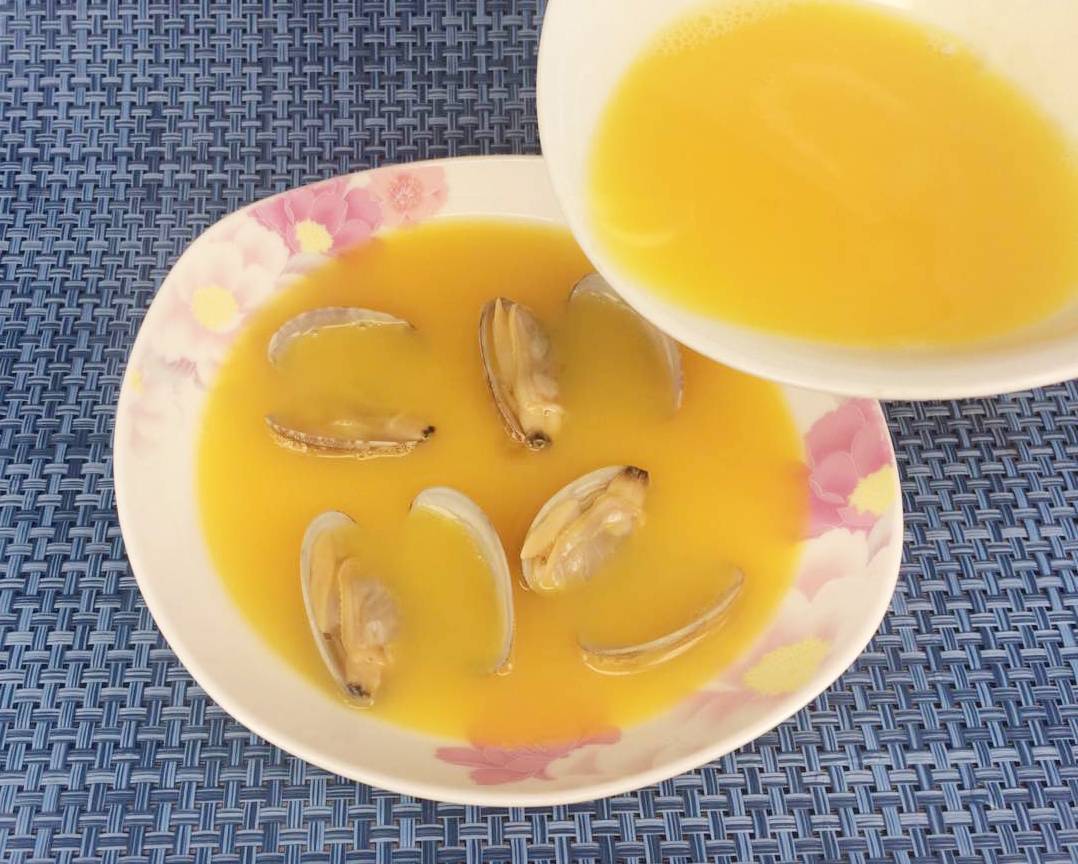 张芙蓉月子餐:蛤蜊蒸蛋