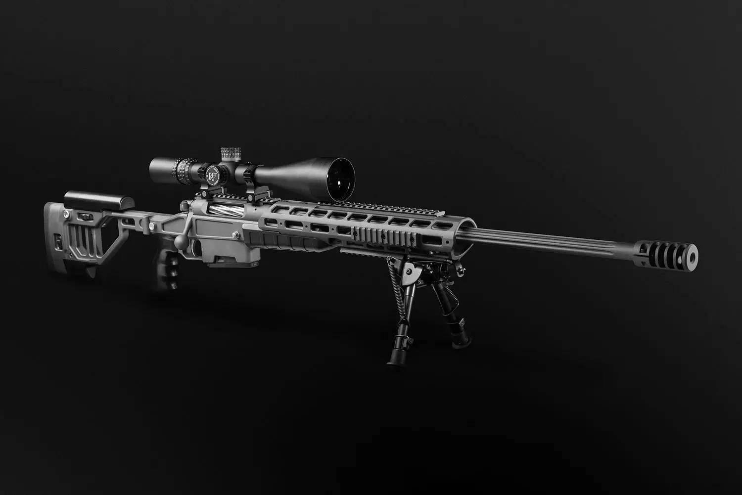 奥尔西t-5000高精度狙击步枪使用特制的高精锻枪管,这种枪管具有难以