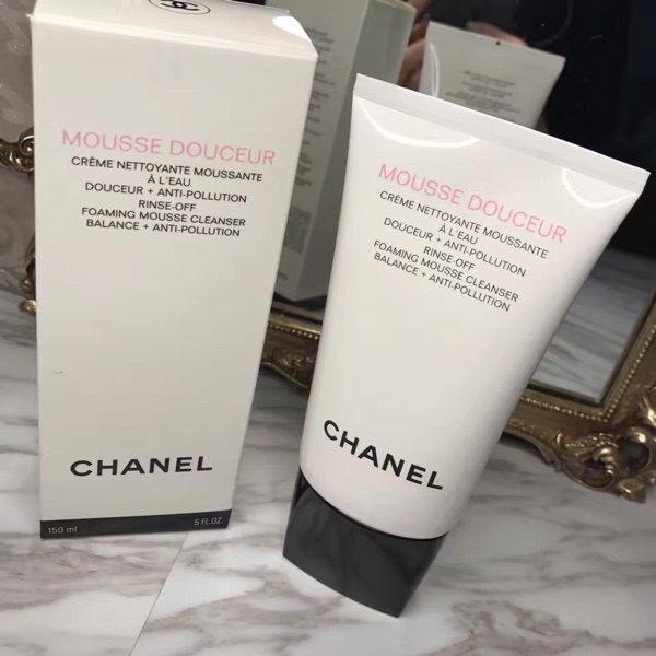 Chanel/香奈儿洁面乳润泽和柔和泡沫区别是什么？