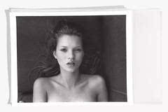 一周资讯|kate moss24年前未曝光的旧照,竟是ck新香水