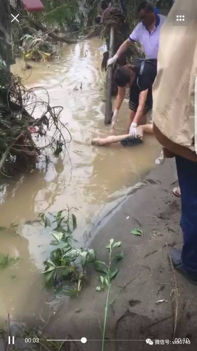 吉首峒河被洪水冲走的10岁小男孩昨日在河滩边找到