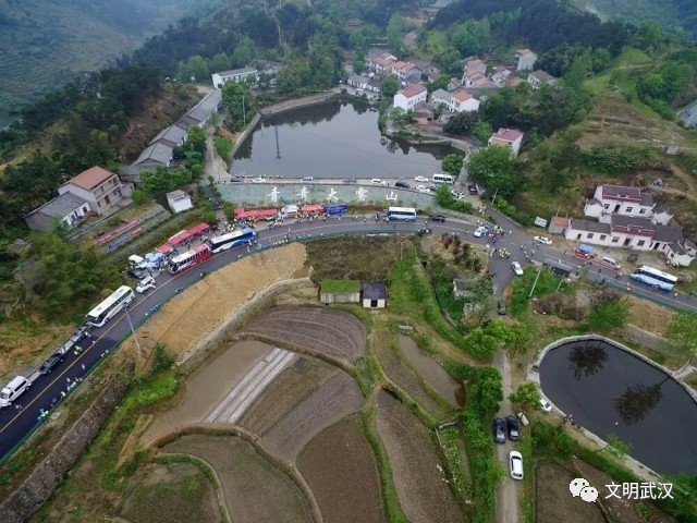 百色市田东县新洲有多少人口_百色市田东县第一小学(3)