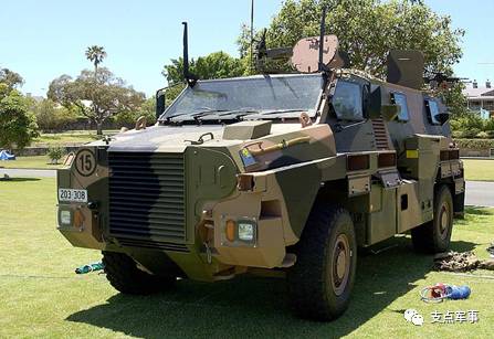 特种武器 彪悍霸气的澳大利亚"毒蛇"装甲车