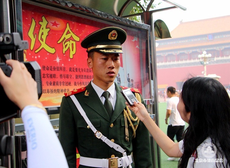 北京市体育局副巡视员,北京市体育总会副主席卢宏泽接受采访