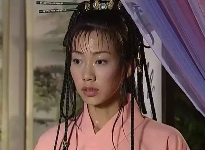 最后一位就是当年风云里最受追捧的女人,由吴辰君饰演的孔慈.