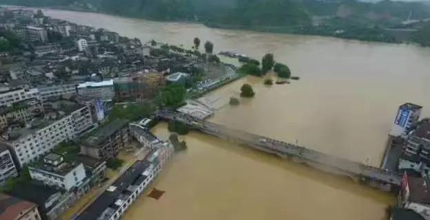 怀化市区有多少人口_怀化城区旺秀山苑小区路口成垃圾场