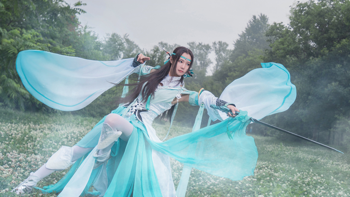 剑网三雪河琴娘cos--骤雨初霁