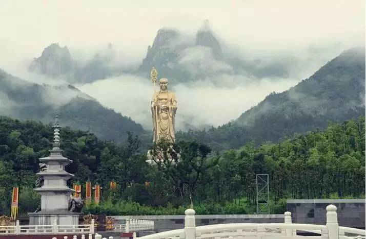 探秘九华山,在最美的风景里寻找禅修之路.