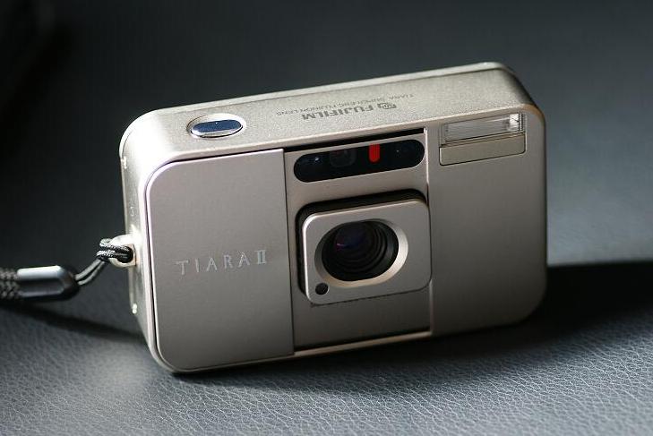 胶片色彩的复古情怀，富士TIARA II 便携胶片机_手机搜狐网