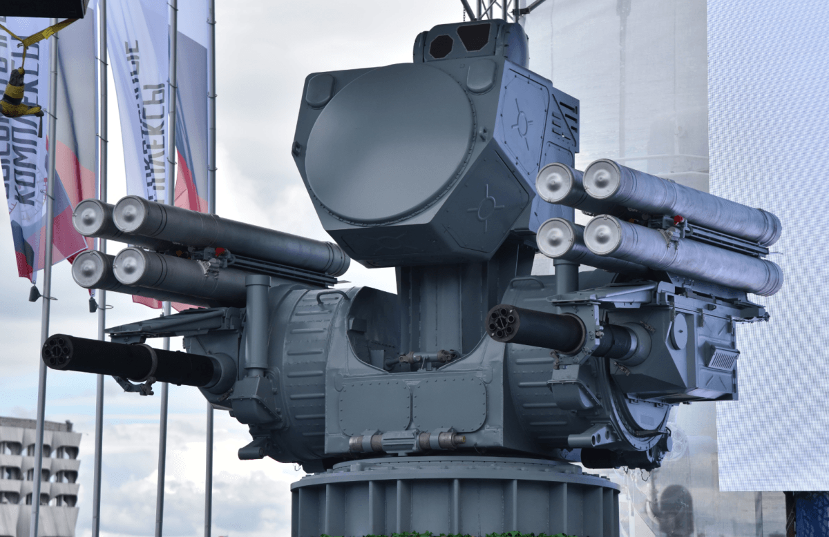 犹如外星机器人一样的俄罗斯铠甲-m舰载防空系统,霸气