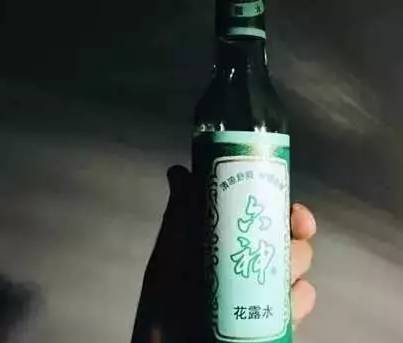 惊呆了!花露水居然能这样用,夏天省下一半的电费!