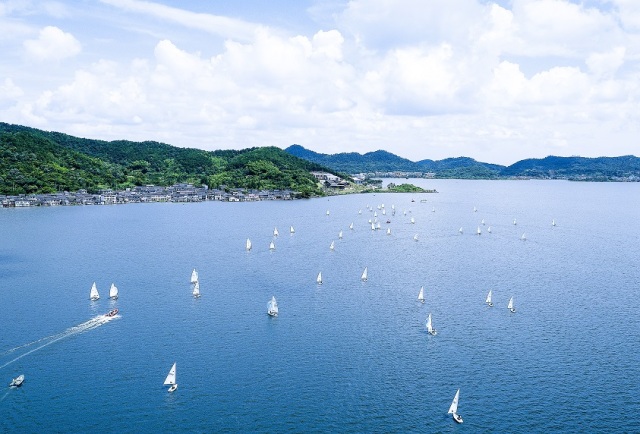 东钱湖湖泊休闲节邀您品美食赏美景,看国际篮联大师赛,和航海明星驾