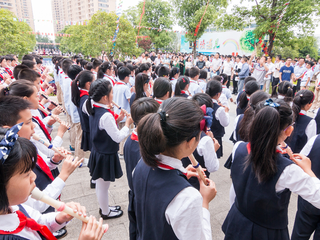 走进乐清市育英学校小学分校和茗西学校