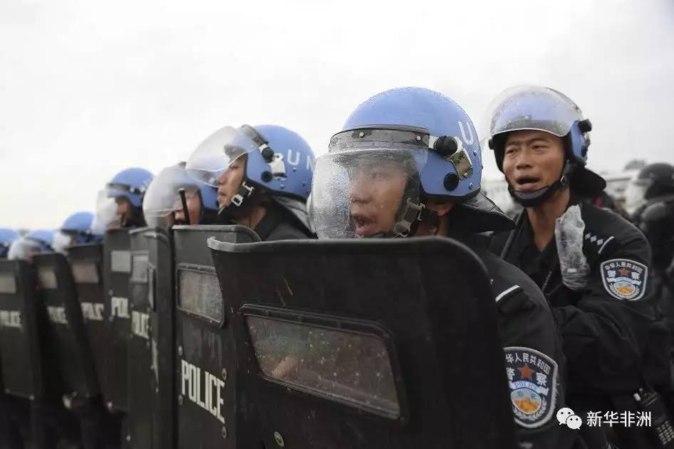 中国维和警察防暴队与尼日利亚,利比里亚警察首次开展