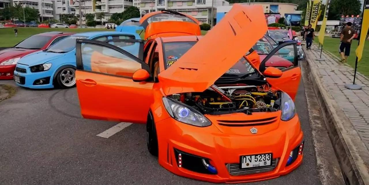 泰国人玩汽车改装，这才叫极致。