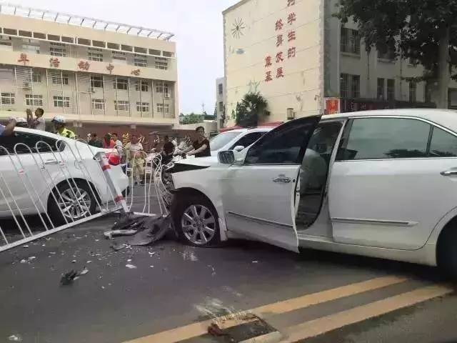 南阳车祸