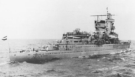 爪哇海战