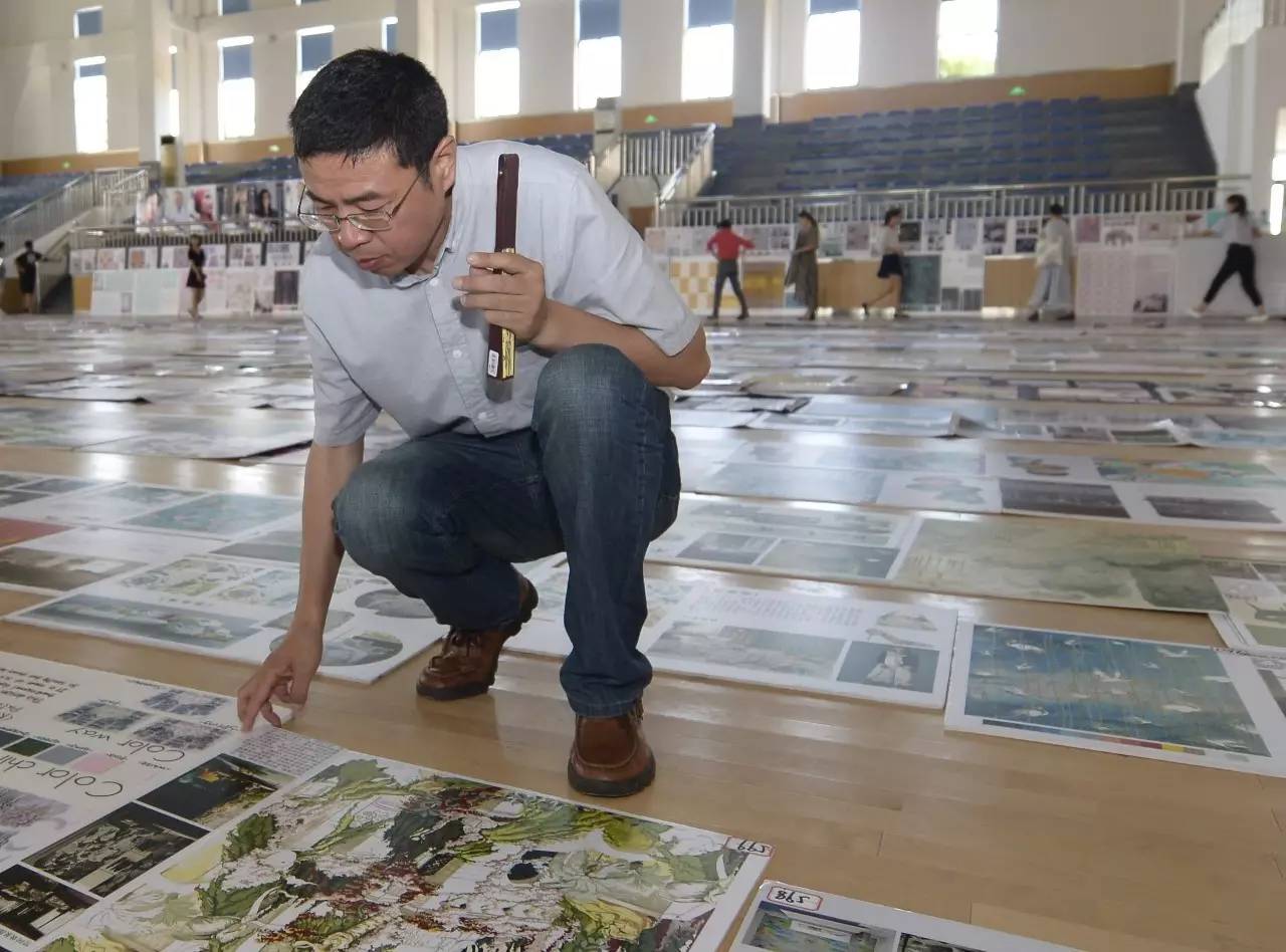 中共海宁市许村镇委员会书记杜莹池