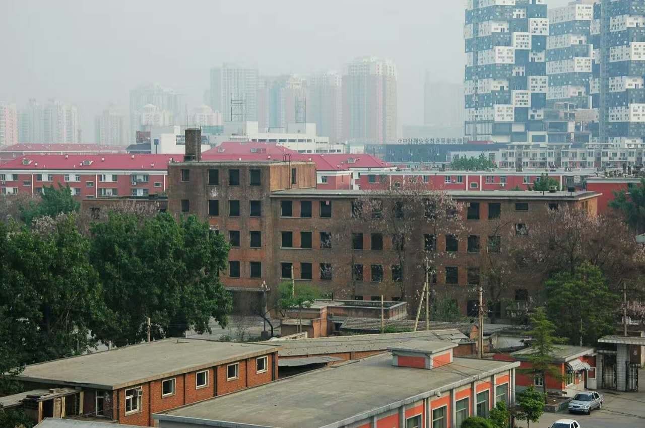 看着丰台桥南的北京十二中,是否还记得"铁十一小,丰台