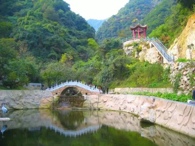 西安周边这几个度假胜地风景媲美九寨沟,整个夏天都不