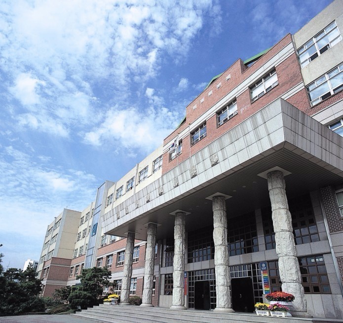 韩国永进专门大学