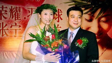 原来,张宁和于洋在2010年初就离婚了,只是没有公开.