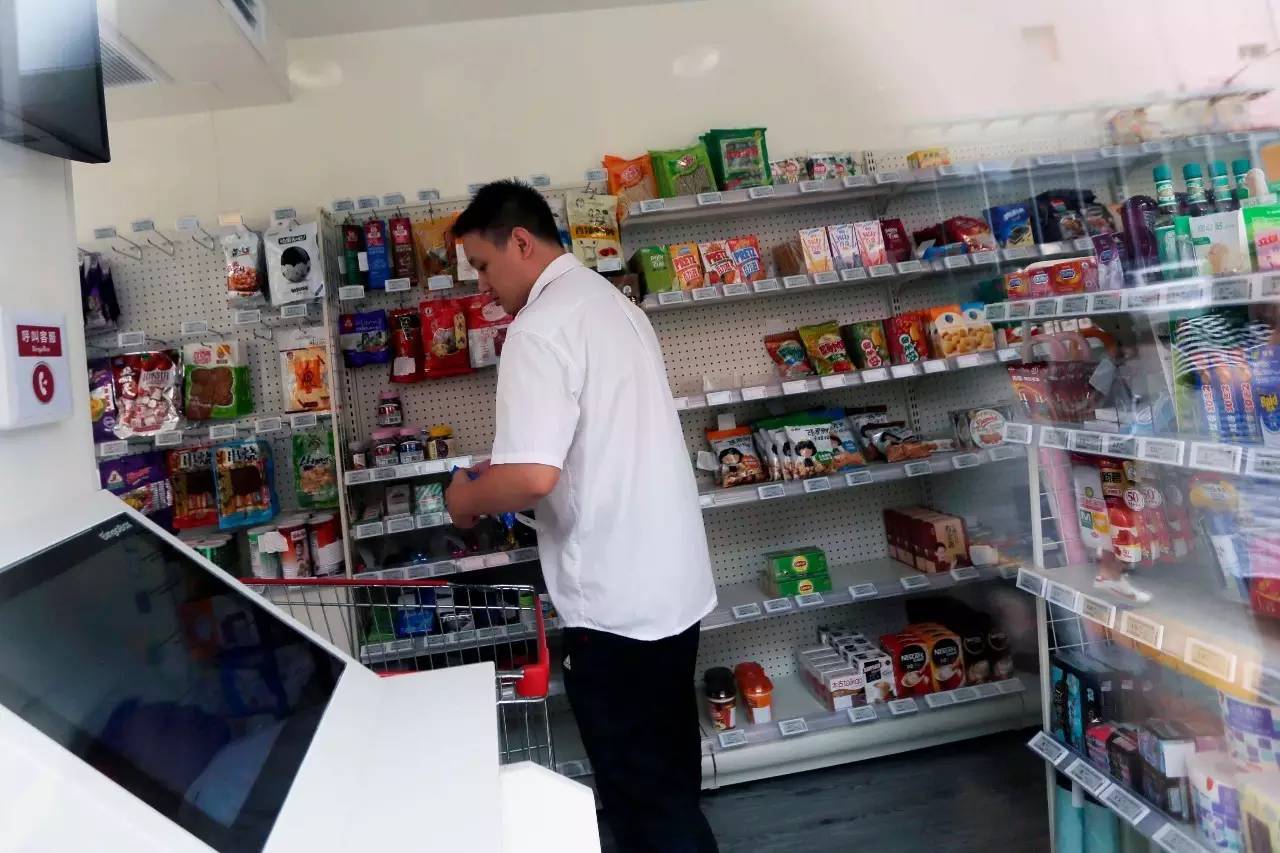 马云的无人超市刚火爆开业,上海首家无人便利店却停运