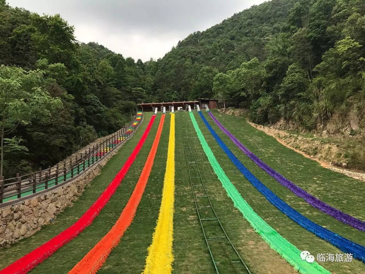 第二天晚上游完江南大峡谷就可以出发去括苍山顶露营看星空啦不想露营