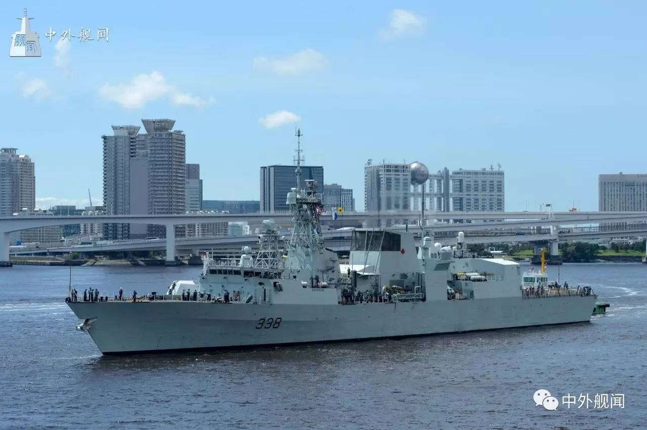 哈利法克斯级护卫舰温尼伯号和渥太华号编队今天抵达日本东京区京滨港