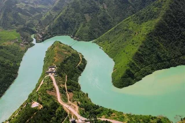 竹山县深河至巨峪公路