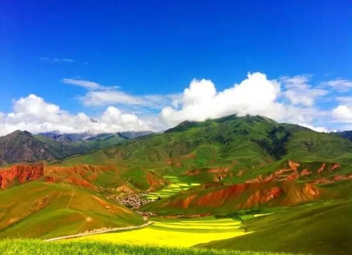 一起经历一些小小的坎坷,再看看大山大水,天地广阔