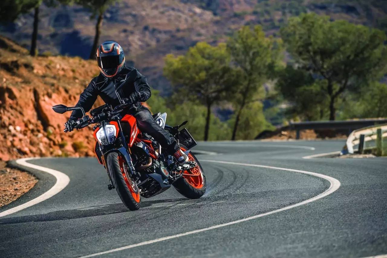 很多人都在等的车——2017 ktm 390 duke!