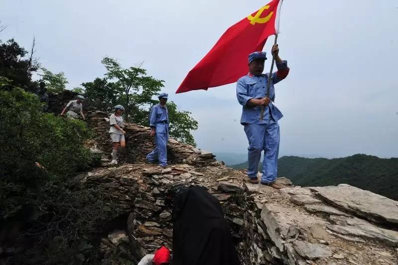 刘姓有多少人口_今天是清明,别忘了为他 她 献上一束花(2)