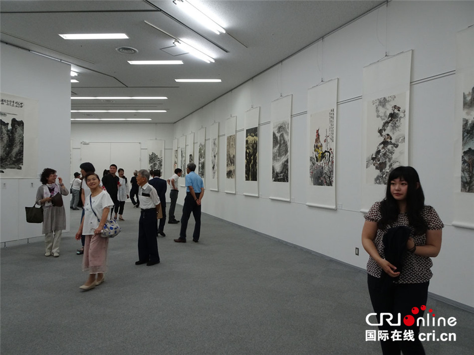 纪念邦交正常化45周年 中日名家书画展在日本和歌山开幕(组图)