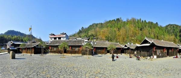 每日一景|走进杨梅古寨景区