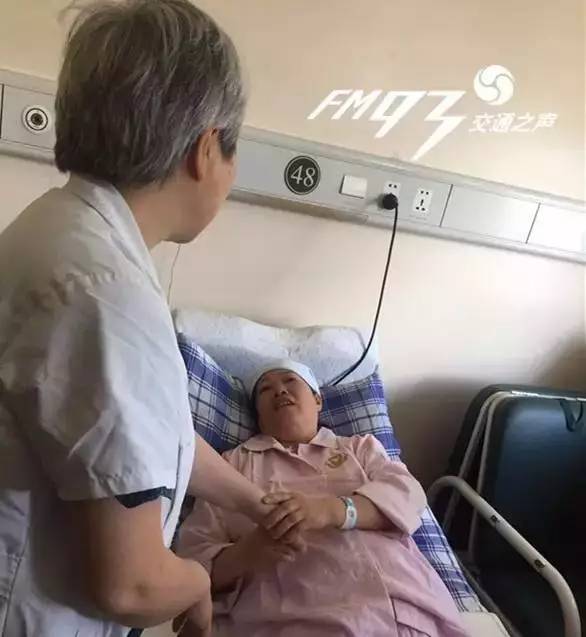 女儿拍婚纱照溺亡_戚薇女儿图片(2)