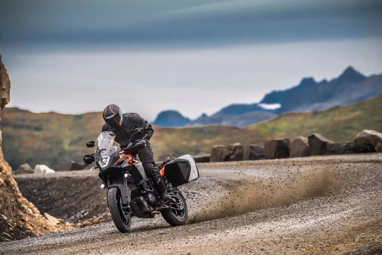 ktm1090 adventure 价格公布!