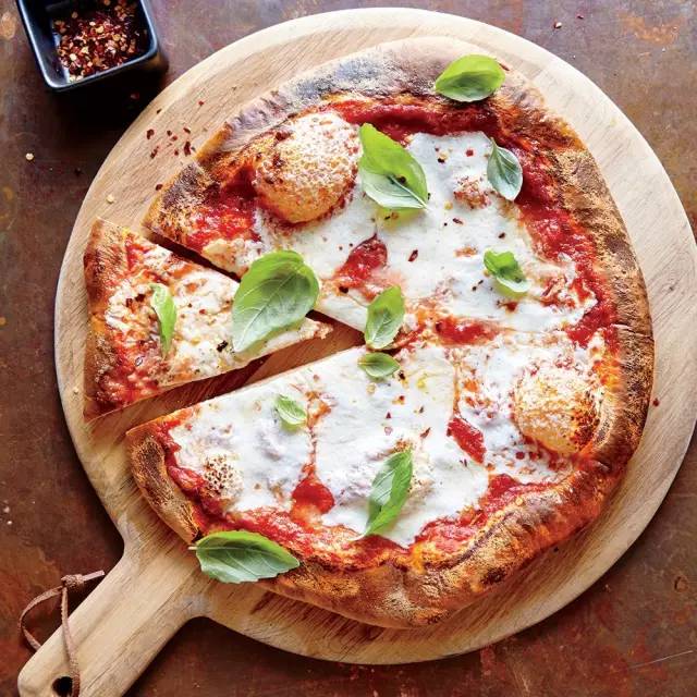 大披萨上有小披萨_世界上最好吃的披萨_米斯特披萨哪款好吃