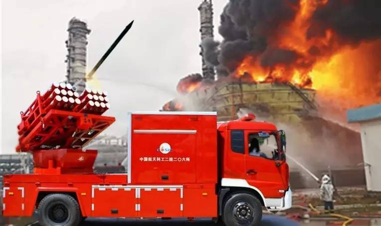 中国奇葩消防车,靠发射火箭灭火,正在北京使用