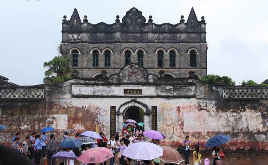 李萼楼庄园,属于清代民居古建筑,位于广西横县马山乡汗桥村委西汗村