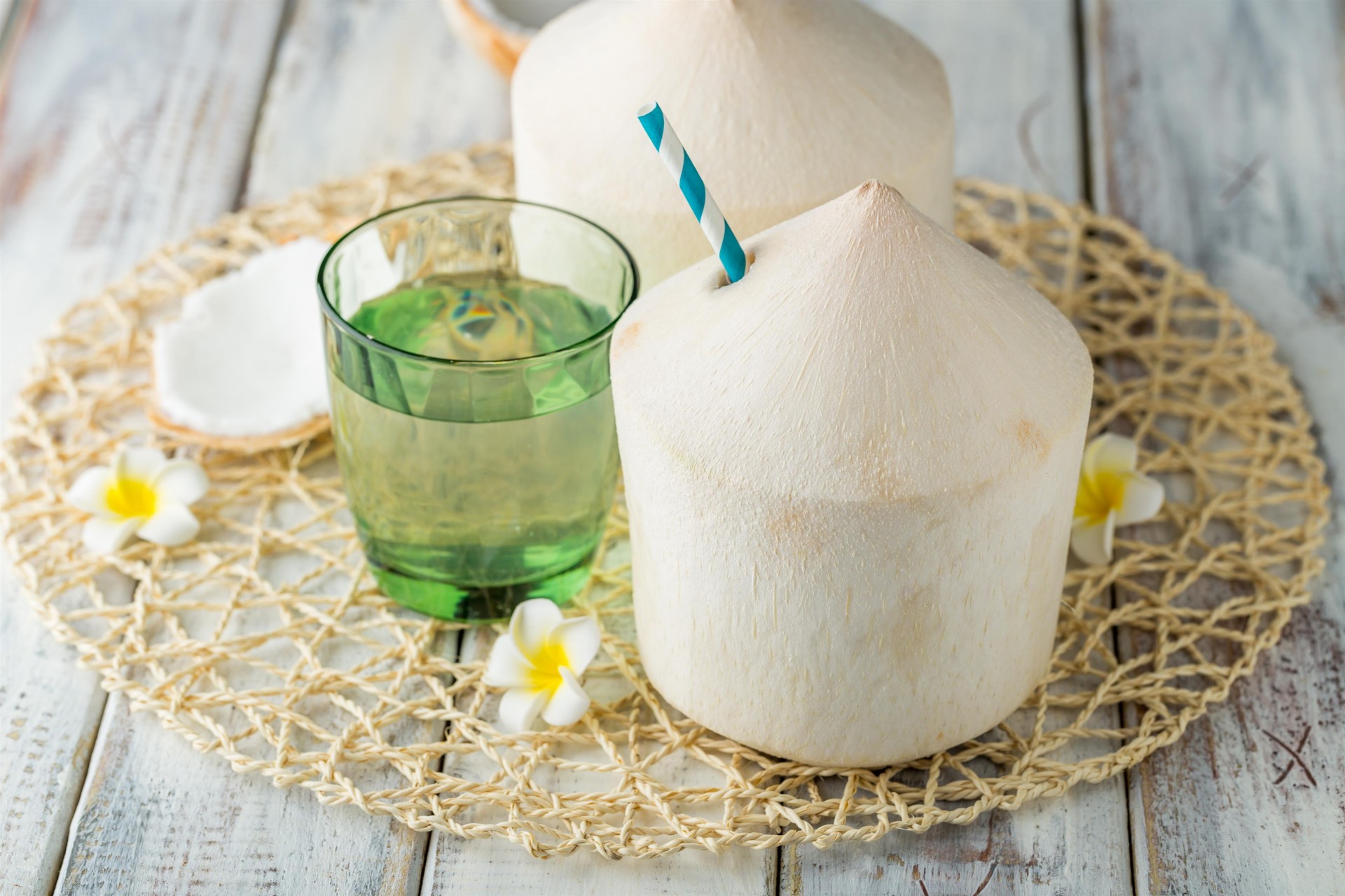 双椰椰子水 速冻椰子水 新鲜椰子生产 海南海口 双椰-食品商务网