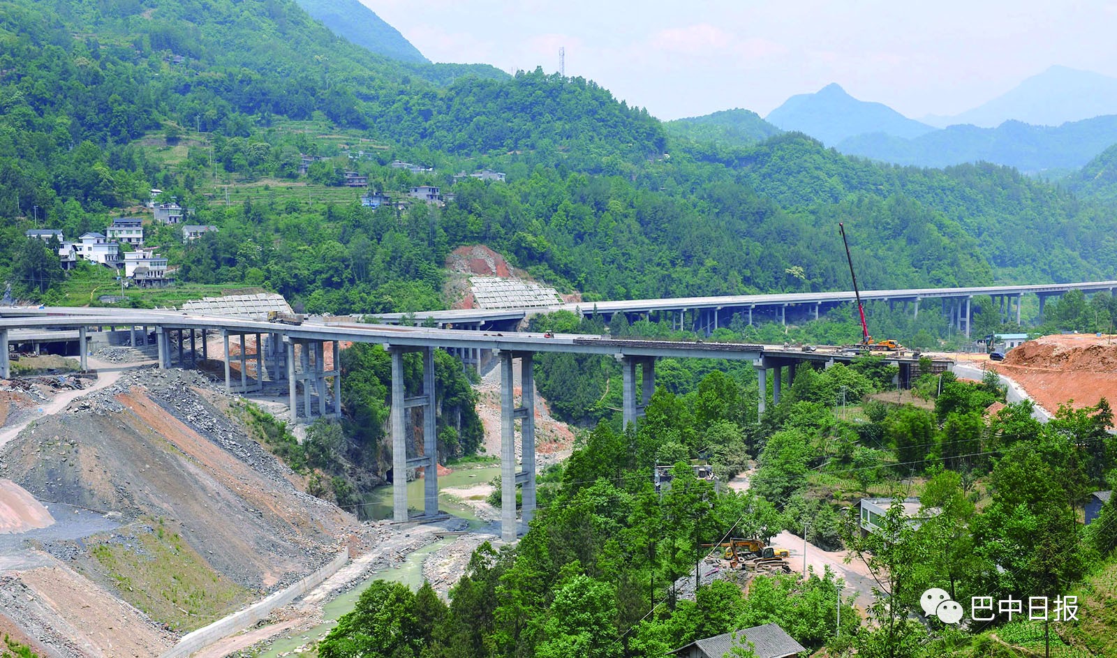 开工建设巴中至南充段;继续大力争取广(元)巴(中)铁路扩能改造;规划